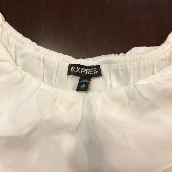 SOLD• Express Ruffle Detail Top - Picture 3 of 5